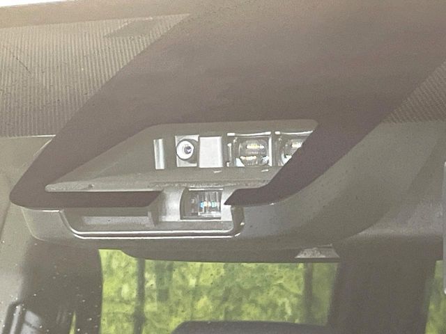 TOYOTA NOAH 2021 Image 31