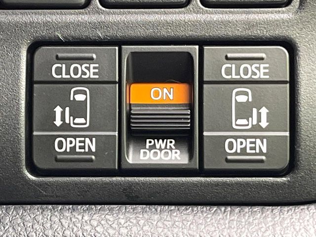 TOYOTA NOAH 2021 Image 31