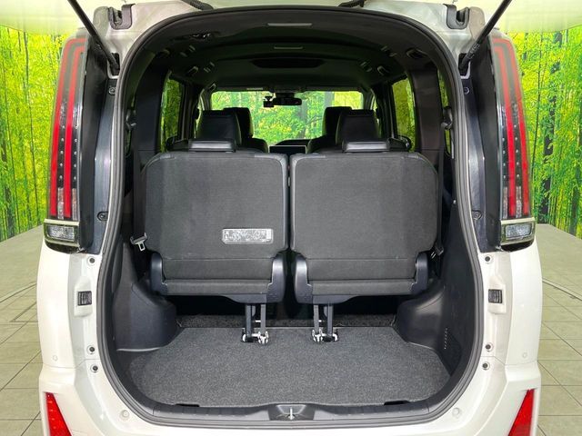 TOYOTA NOAH 2021 Image 31