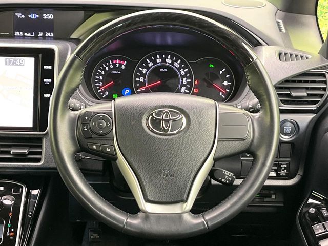 TOYOTA NOAH 2021 Image 31