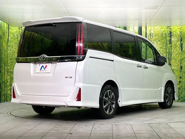 TOYOTA NOAH 2021 Image 31