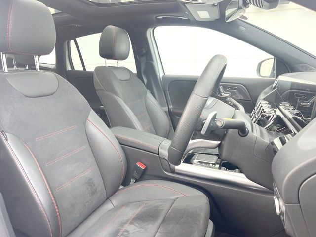 MERCEDES BENZ GLA CL 2021 Image 31