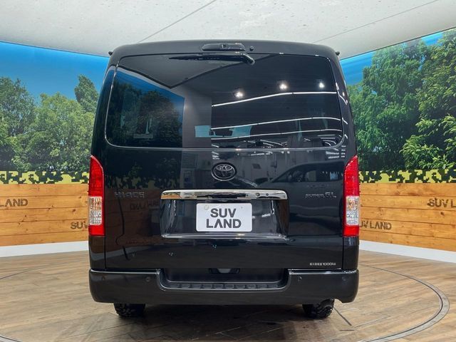 TOYOTA HIACE VAN 4WD 2024 Image 31