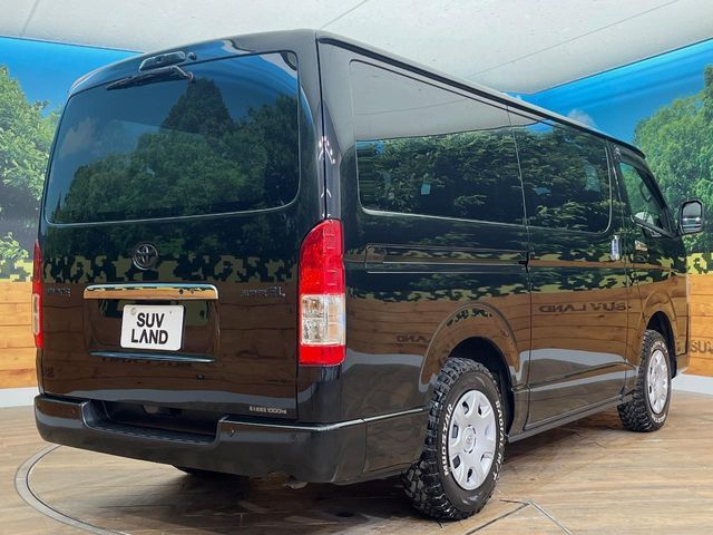 TOYOTA HIACE VAN 4WD 2024 Image 31