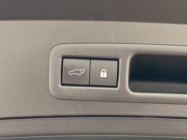 TOYOTA LEXUS UX250H 2021 Image 31