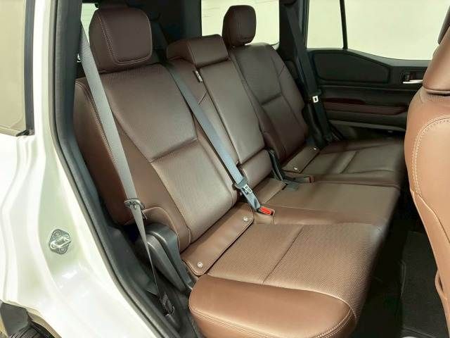TOYOTA LANDCRUISER 250 2024 Image 31