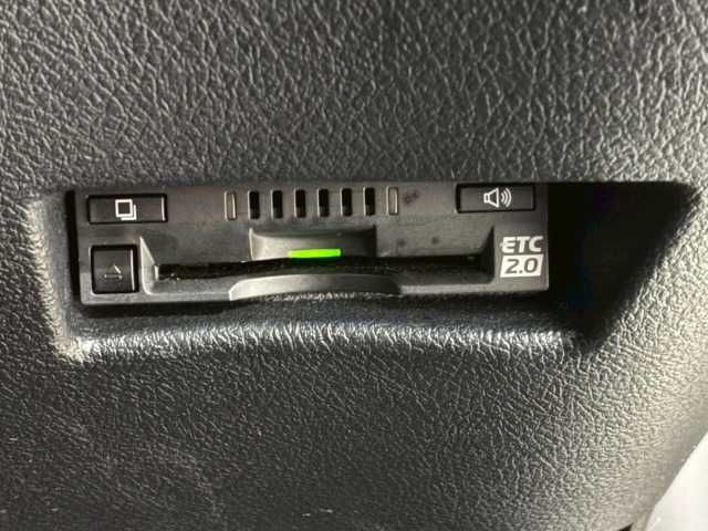 TOYOTA SIENTA HYBRID 2019 Image 31