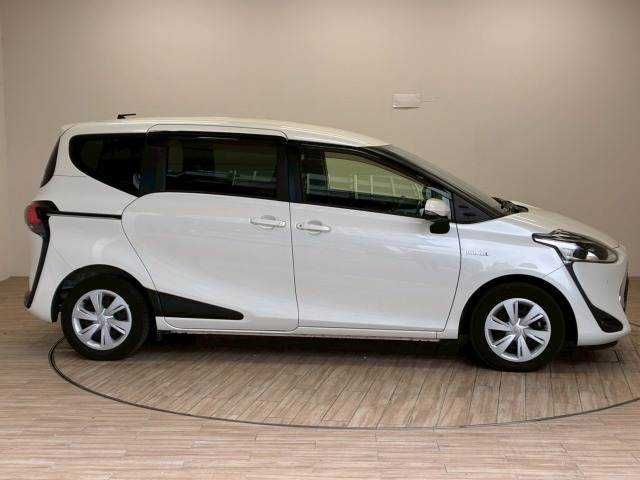 TOYOTA SIENTA HYBRID 2019 Image 31