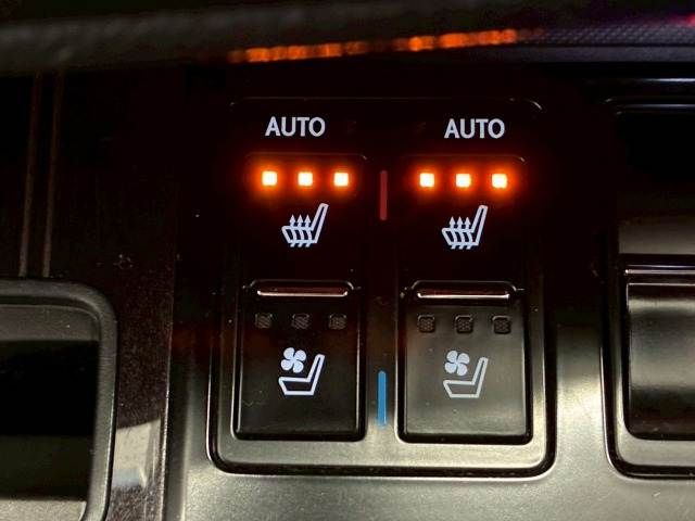 TOYOTA LEXUS RX450H 2WD 2021 Image 31