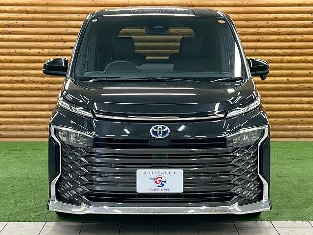TOYOTA VOXY HYBRID 2023 Image 31