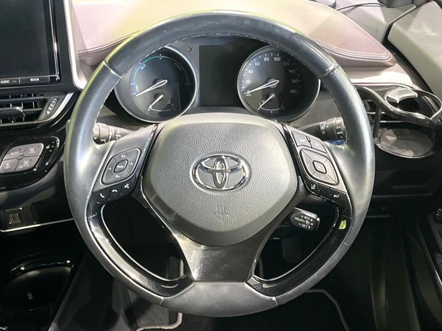TOYOTA C-HR 2017 Image 31