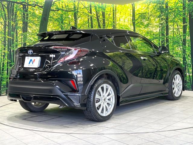 TOYOTA C-HR 2017 Image 31