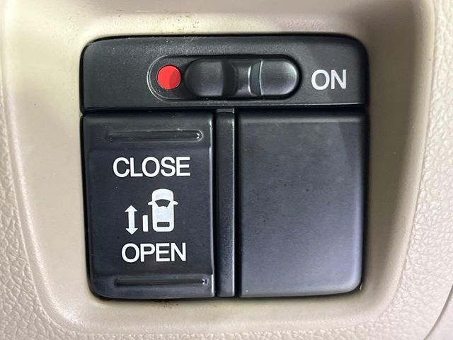 HONDA N BOX 2014 Image 31