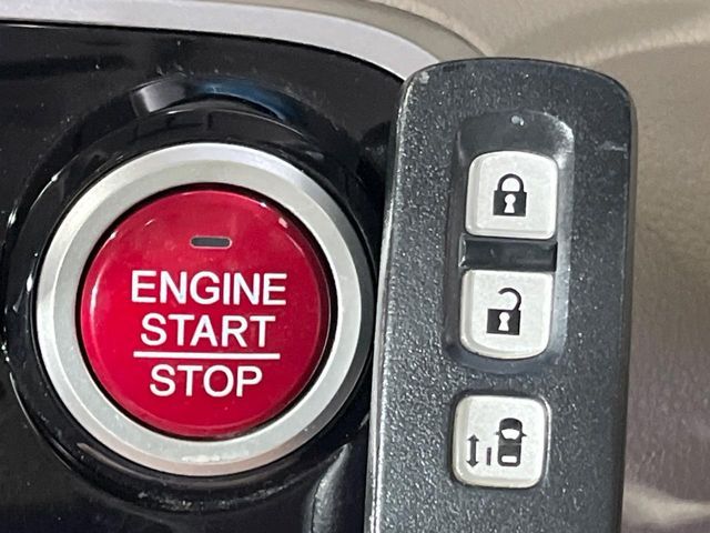 HONDA N BOX 2014 Image 31