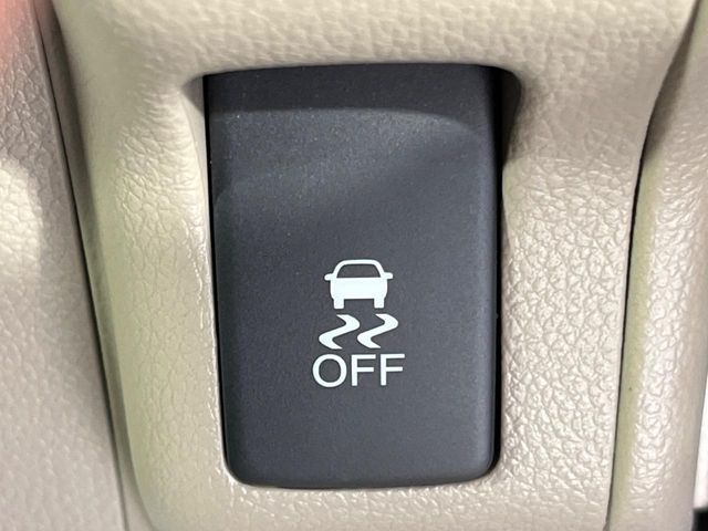 HONDA N BOX 2014 Image 31