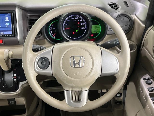 HONDA N BOX 2014 Image 31