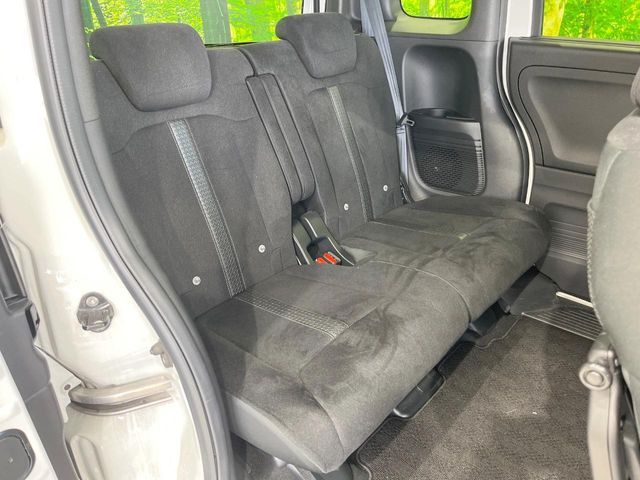 HONDA N BOX CUSTOM 2023 Image 31