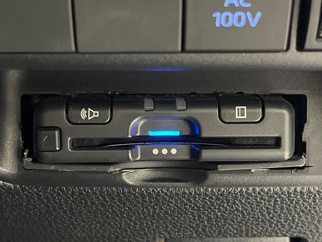 TOYOTA AQUA 2024 Image 31