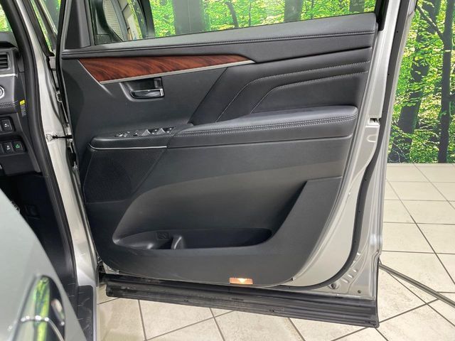 MITSUBISHI DELICA D:5 4WD 2024 Image 31