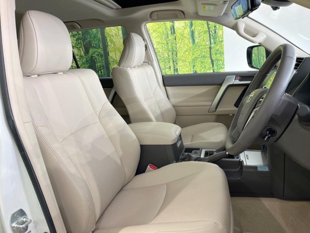 TOYOTA LANDCRUISER PRADO 2023 Image 31