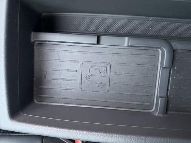 AUDI A4 2023 Image 31