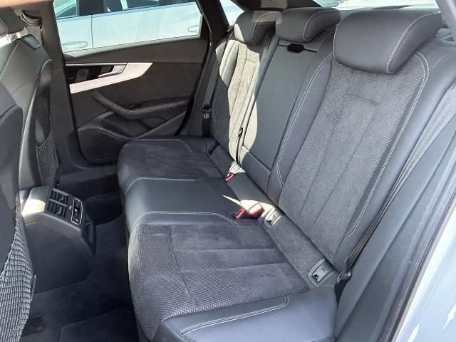 AUDI A4 2023 Image 31