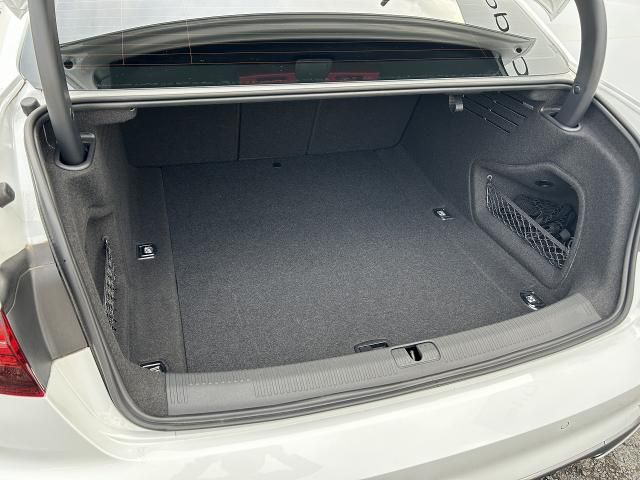 AUDI A4 2023 Image 31