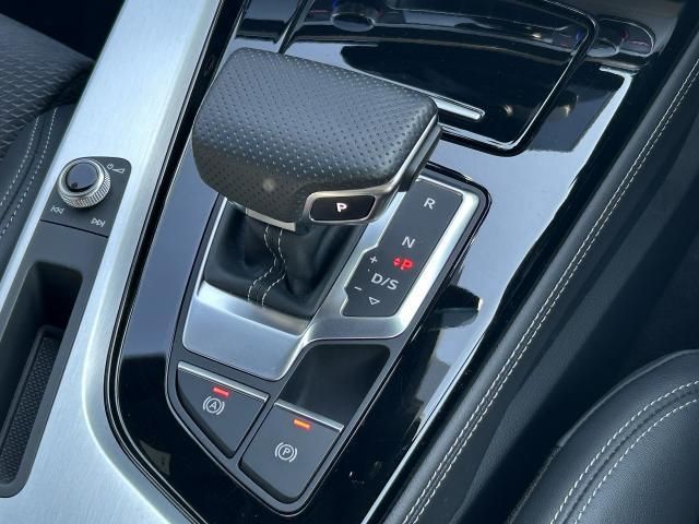 AUDI A4 2023 Image 31