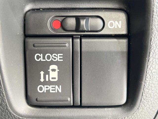 HONDA N BOX 2016 Image 31