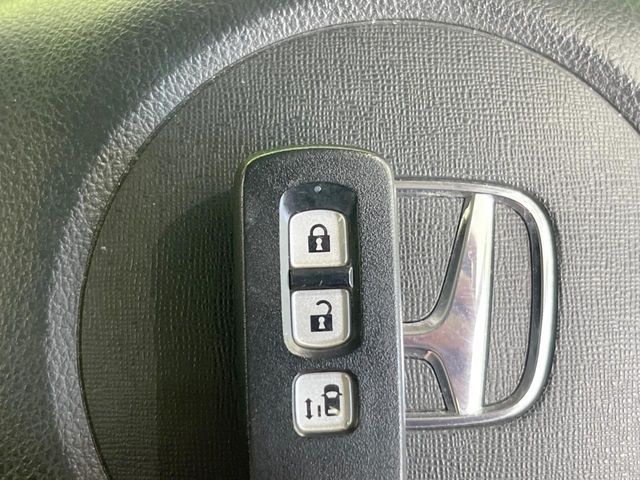 HONDA N BOX 2016 Image 31