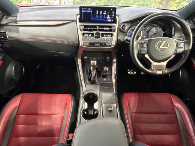 TOYOTA LEXUS NX300H 2019 Image 31