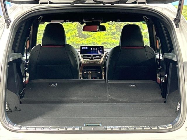 TOYOTA LEXUS NX300H 2019 Image 31