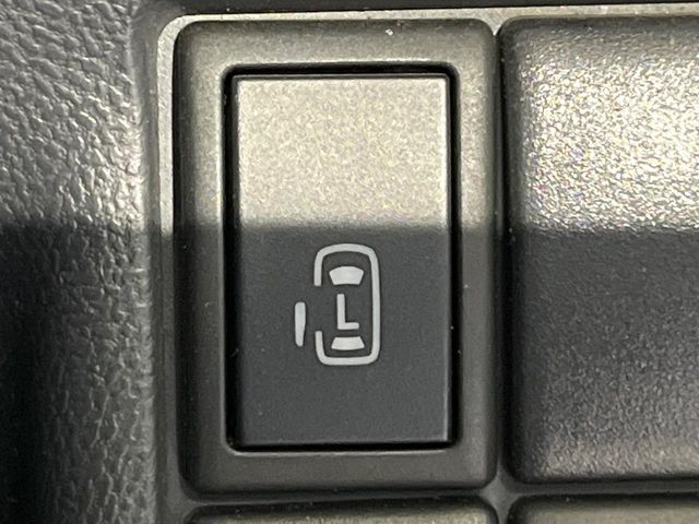 NISSAN ROOX 2013 Image 31