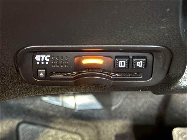 HONDA VEZEL HYBRID 2018 Image 31