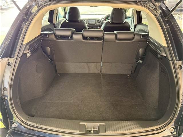 HONDA VEZEL HYBRID 2018 Image 31