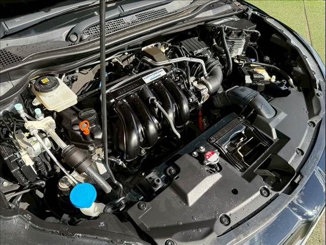 HONDA VEZEL HYBRID 2018 Image 31