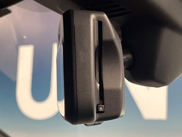 BMW 1SERIES 2020 Image 31