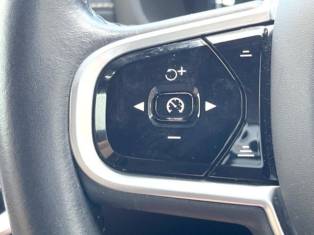 VOLVO V60 2019 Image 31