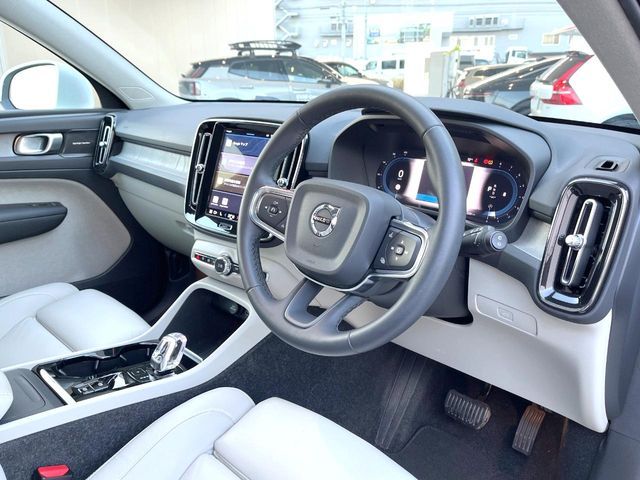 VOLVO XC40 2023 Image 31