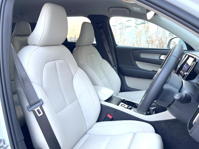 VOLVO XC40 2023 Image 31