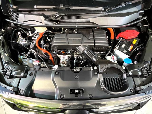 HONDA STEPWAGON E:HEV SPAD 2025 Image 31