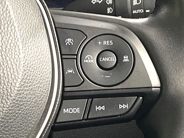 TOYOTA COROLLA CROSS HYBRID 2024 Image 31