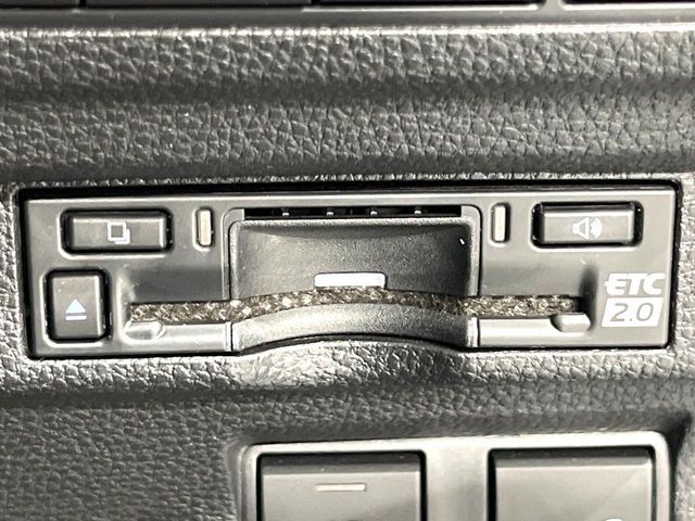 TOYOTA COROLLA CROSS HYBRID 2024 Image 31