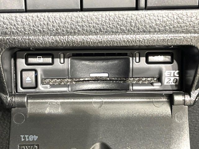 TOYOTA HARRIER HYBRID 2024 Image 31