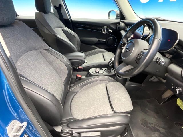 BMW MINI COOPER 5DOOR 2022 Image 31