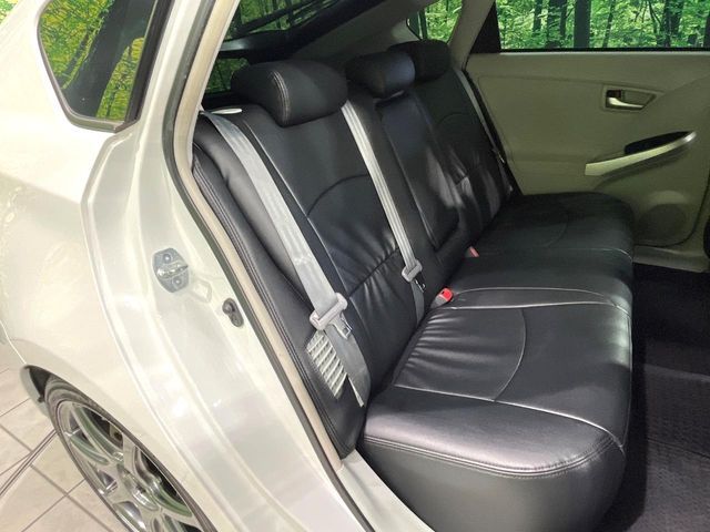 TOYOTA PRIUS 2014 Image 31