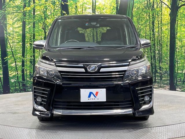 TOYOTA VOXY 2016 Image 31