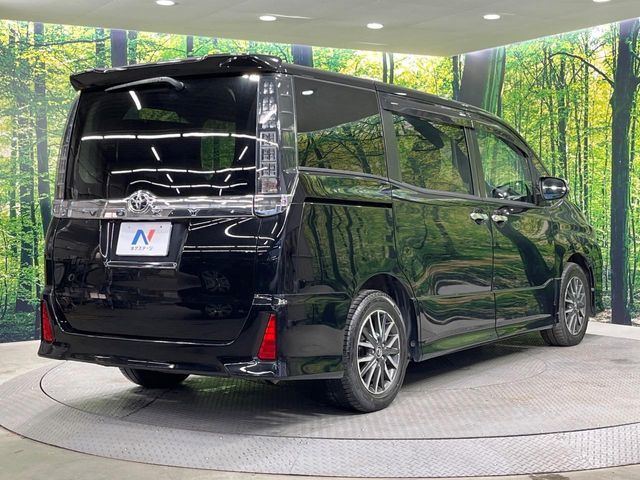 TOYOTA VOXY 2016 Image 31