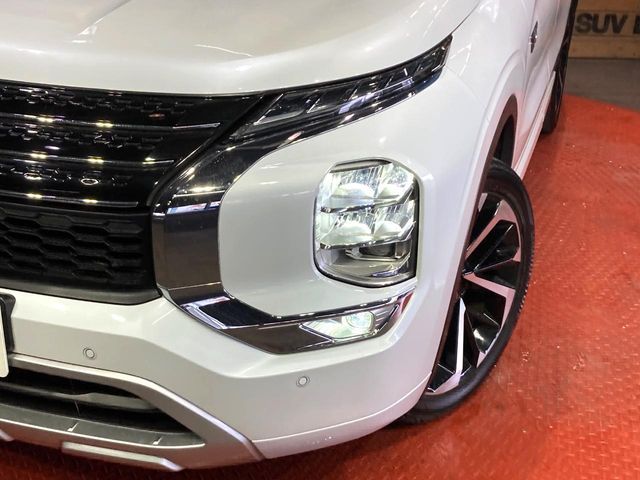 MITSUBISHI OUTLANDER PHEV 2023 Image 31