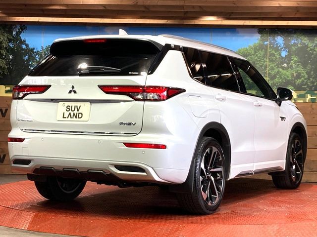 MITSUBISHI OUTLANDER PHEV 2023 Image 31